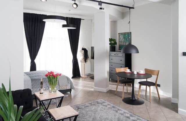 APARTAMENTY LASER STUDIO