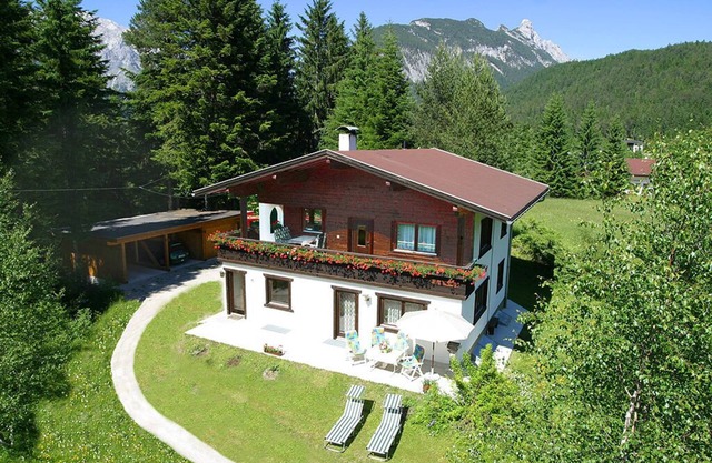 Apartment 1st floor approx. 58sqm balcony, garden, panoramic view near ski lift & cross-country ski run