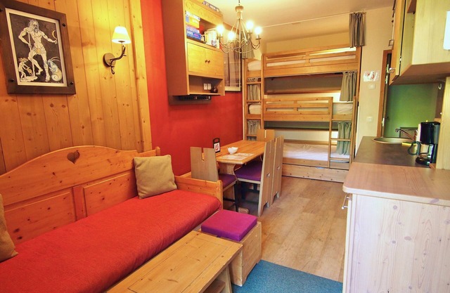 Apartment 204 - Pool/Sauna - Fully equipped - WIFI - 34m² - Foot of ski slopes