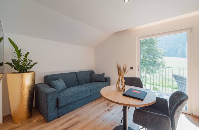 Apartment 'Alpenrose' with Mountain View, Shared Terrace and Wi-Fi