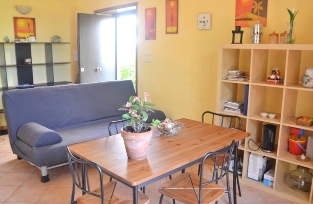 Apartment An on the first floor in a villa with garden, parking and Wi-Fi