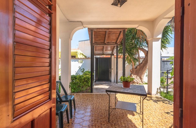 Apartment "Angela ad Avola" with Shared Covered Terrace & A/C