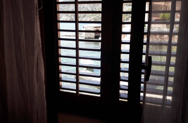 Apartment Anka's Beach Komiza