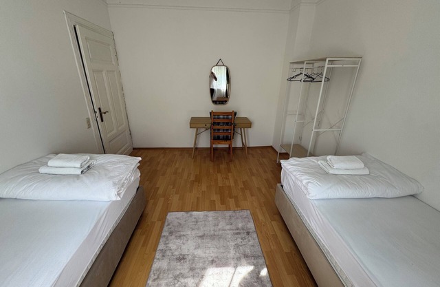Apartment at OLG/University