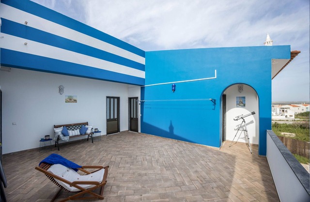 Apartment 'Cabo de Sagres -2 bedroom apartment' with Sea View, Terrace & Wi-Fi