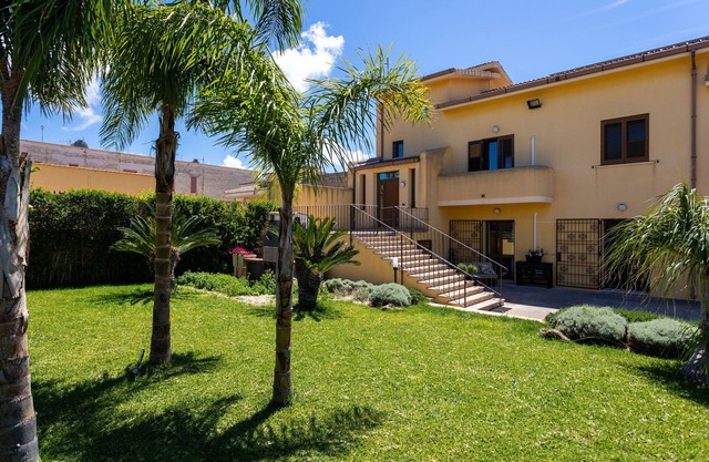 Apartment 'Casa Altoliva' with Shared Garden and Wi-Fi