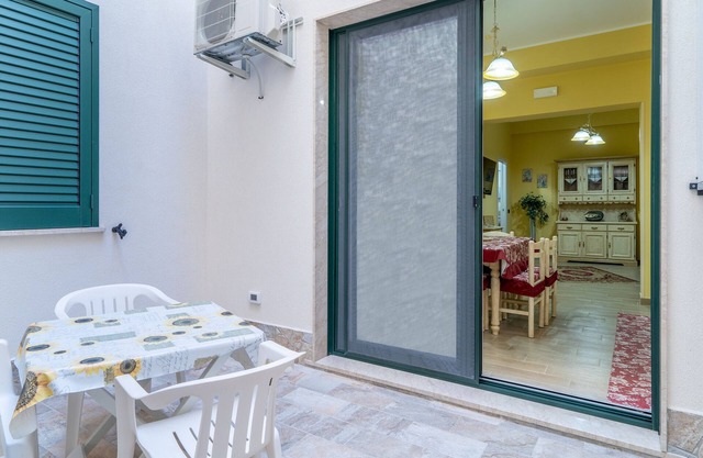 Apartment 'Casa Da Flo' with Private Terrace, Wi-Fi and Air Conditioning