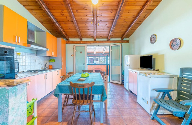 Apartment 'Casa Pina A Due Passi Dal Mare' with Private Terrace and Air Conditioning