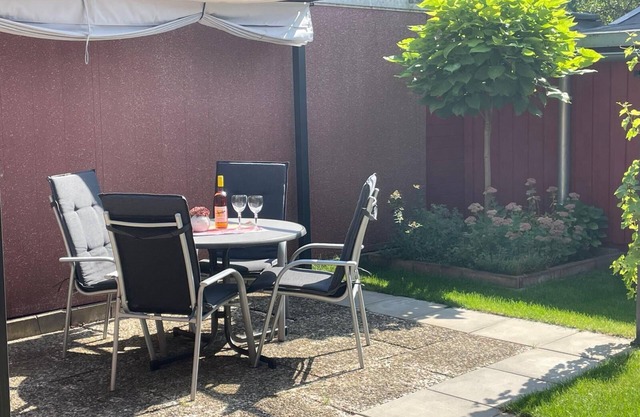 Apartment 'Celle-Bostel' with Private Terrace, Private Garden and Wi-Fi