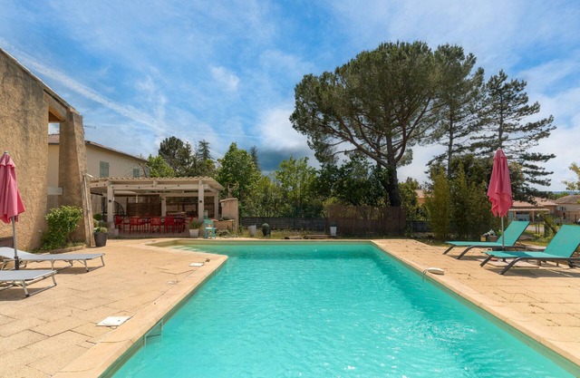 Apartment 'Coeur De Lavande' with Private Pool, Private Terrace and Wi-Fi