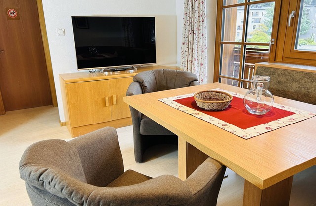 Apartment "Duregger Fröhlichkeit Plus" with Mountain View, Garden & Wi-Fi