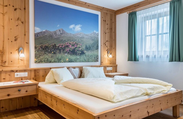 Apartment 'Feldererhof Apt Alpenrose' with Mountain View, Shared Garden and Wi-Fi
