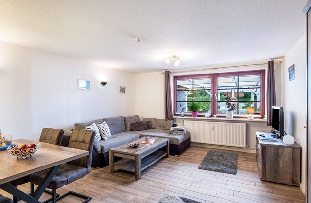 Apartment 'Ferienwohnung Schwalbennest' with Shared Terrace, Shared Garden and Wi-Fi