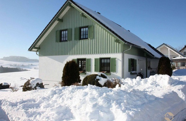 Apartment 'Ferienwohnung Ketterer' with Mountain View, Private Terrace and Wi-Fi