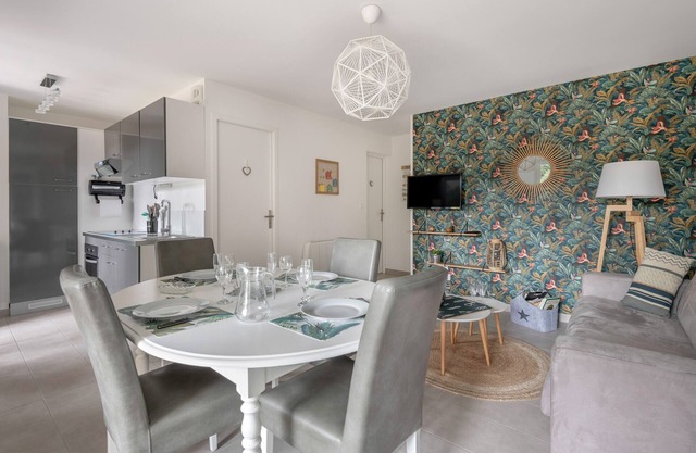 Apartment for 4, 100m from the beach
