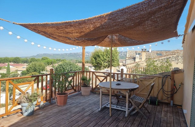 Apartment 'Gîte Durance' with Mountain View, Wi-Fi and Air Conditioning