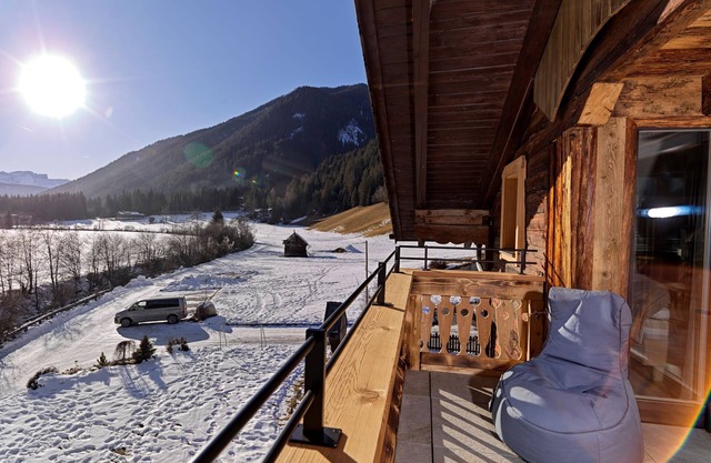 Apartment “Hofchalet Heu - Örlerhof” with Mountain View, Sauna, Garden & Terrace