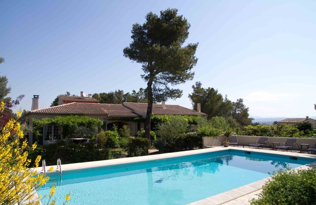 Apartment in a green residential area of ​the town of Cavaillon in the Luberon.