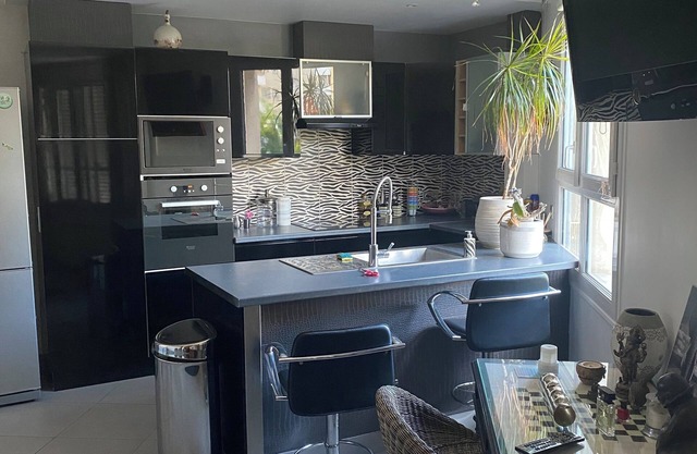 Apartment Nanterre ville proximity RER (1min) 40 m2 2 persons