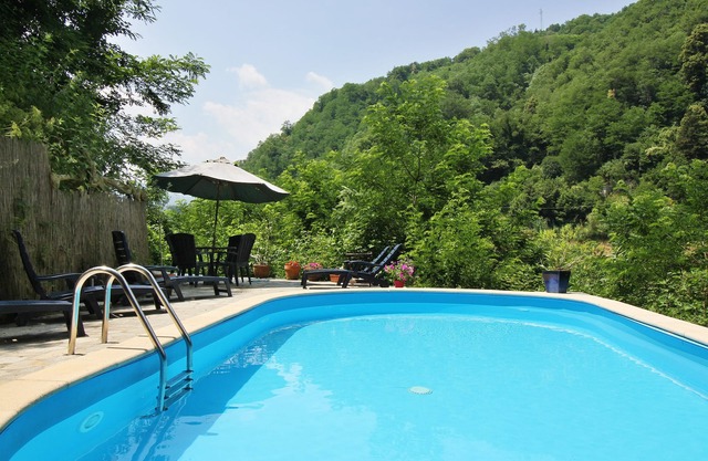 Apartment Poesia 2 bedrooms/pool and garden in Bagni di Lucca