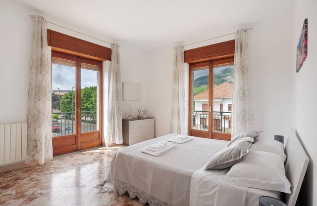 Apartment 'Positano Vista Monti' with Shared Garden, Balcony and Wi-Fi