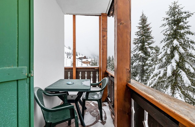 Apartment 'Samont Appartment 3' with Mountain View, Shared Garden and Wi-Fi
