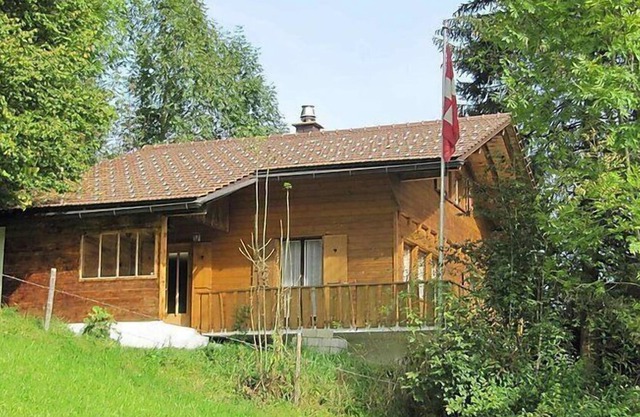 Apartment Schnäggedanz, Chalet in Zweisimmen - 5 persons, 3 bedrooms