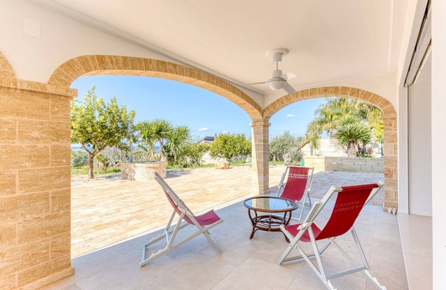 Apartment 'Villa Bianca Appartment 2' with Sea View, Wi-Fi and Air Conditioning