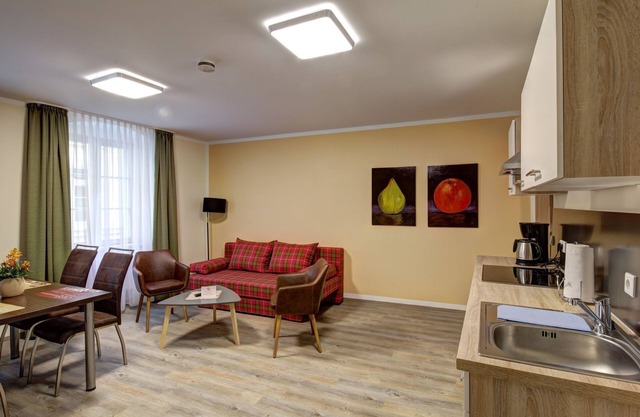 Apartment with 2 bedrooms, add. Guest WC and Balcony in the old town of Görlitz