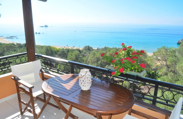 Apartments "Papadatos" on Pelekas beach