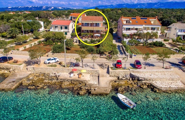 Apartments Ivan, (12322), Lun, Croatia