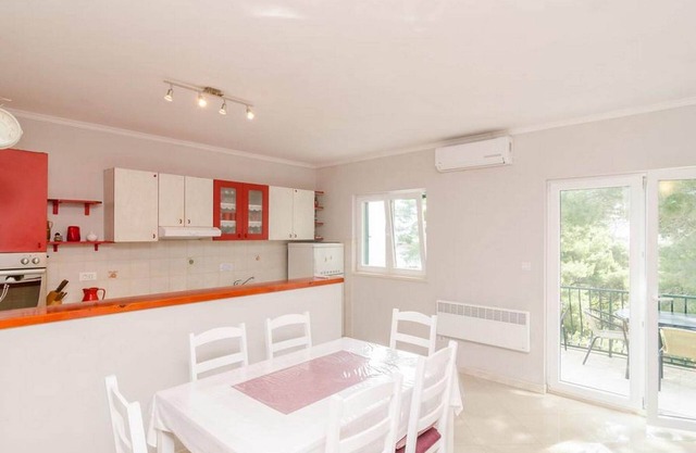 Apartments Matuško Mljet - Two-Bedroom Apartment with Terrace and Sea View