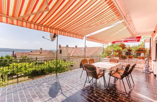 Apartments Nenad (65891-A1) - Dramalj (Crikvenica)