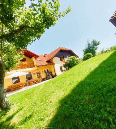 Apartments Organic Tourist Farm Gradišnik
