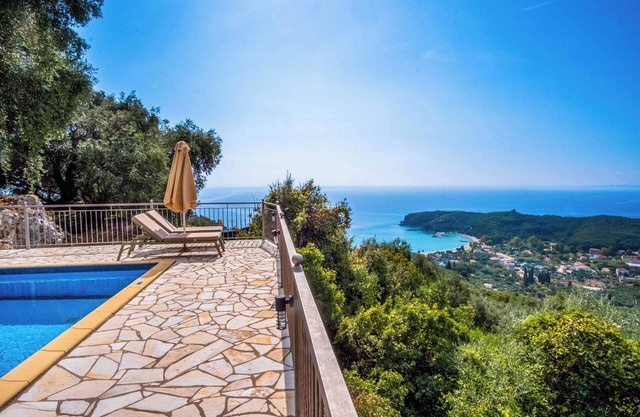 Apolis Superior Villa
