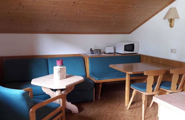 Appartement 2 - Ferienwohnungen Erlsbacher