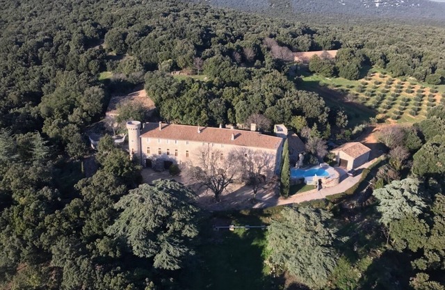 Appartement 4 Chambres Dans un Château du 16ème Siècle