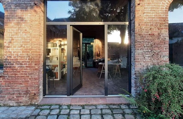 Appartement Indépendant Dans Maison-atelier