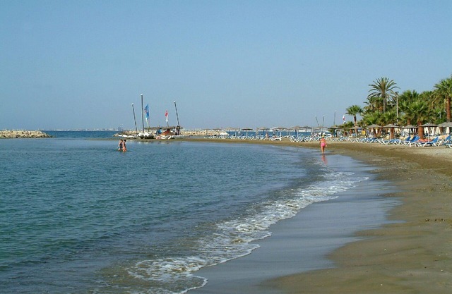 Apt 2, Near The Beach,1 bedroom, private veranda, easy travel Agia Napa Protaras