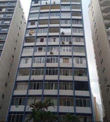 Apto em Santos a uma quadra da praia do Boqueirão