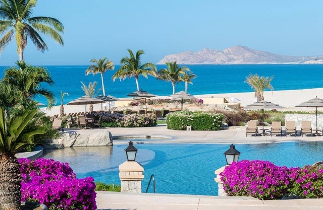 Aqua Blue Serenity.Chic romantic seaside sanctuary in boutique 5-star resort.