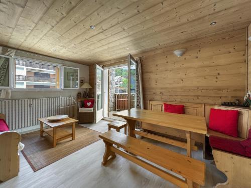ARA15 Appartement 6 Pers centre station Carroz