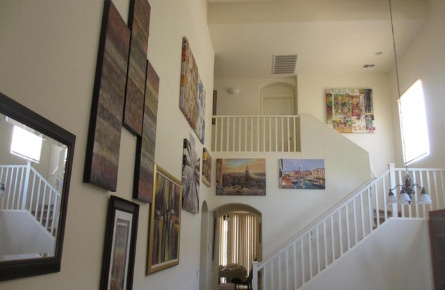 Art Gallery Vacation House