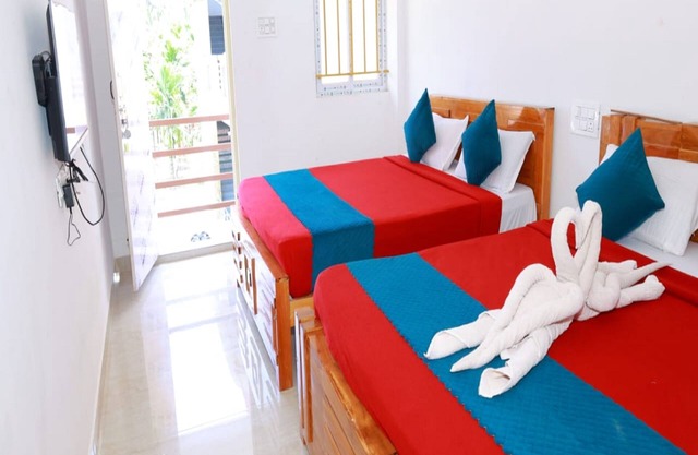 Aryas Residency