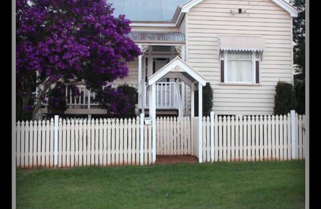 Ashbrooke Cottage - Luxury Cottage