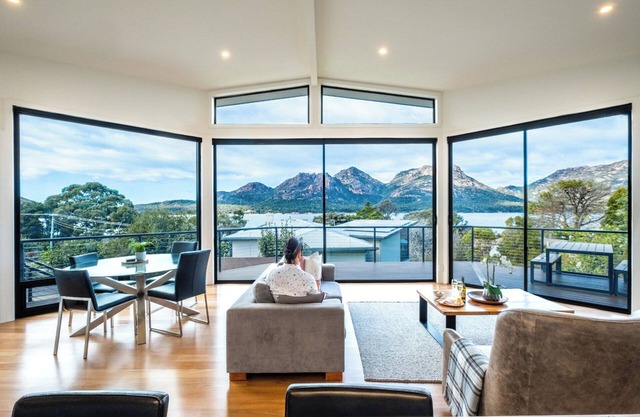 At The Bay - Freycinet Holiday Houses