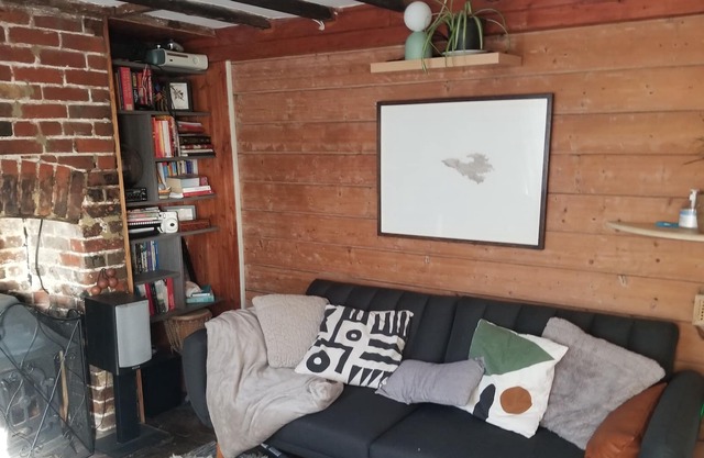 Attached Little Cottage in the Countryside