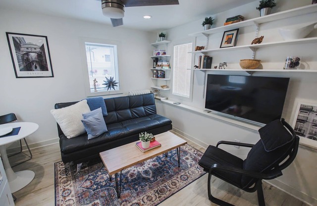 Attached modern Tiny House