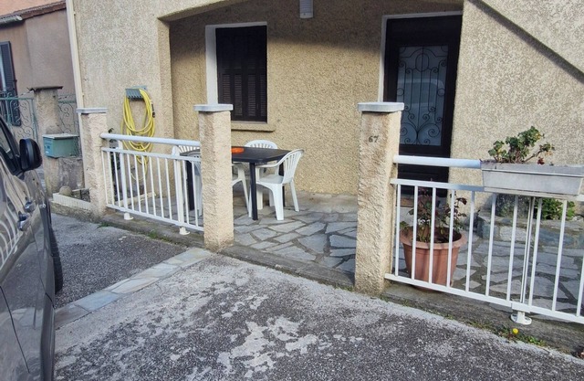Atypical apartment in central Corsica