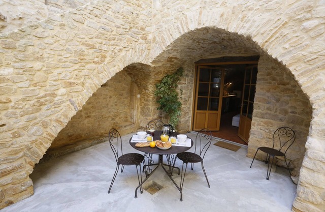 Atypical cottage and very comfortable in the heart of a hamlet gardois
